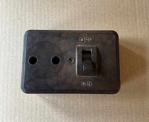 Vintage 15amp brown bakelite - vintage,