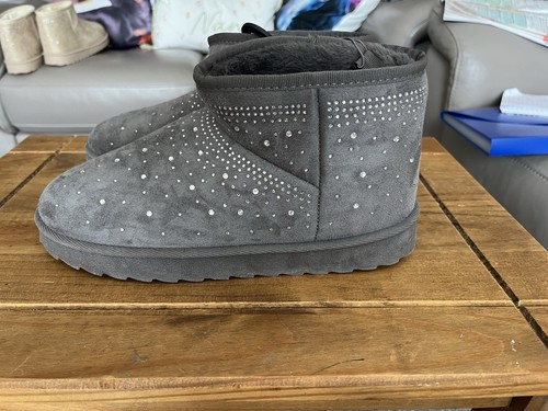 New primark grey boots size - new,