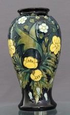 Moorcroft 'Buttercup' Vase