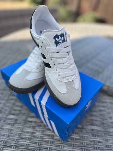 Adidas trainers samba size uk9 - adidas,