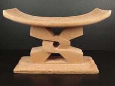 Hand Carved Wisdom Knot