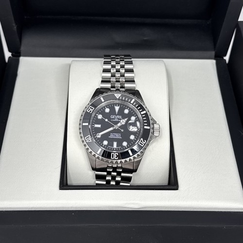 Gevril wall street men watch - wall,