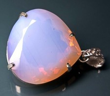 Pendant Pink Opal Pear Cut