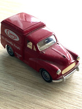 Lledo Vanguards Diecast Model Of A 1960 Morris Minor Van - CURRY'S (Maidenhead)
