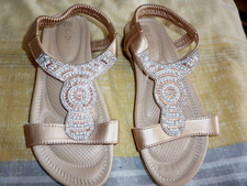 L.DAY   Sandals / Shoe  UK Size 3   ?????????
