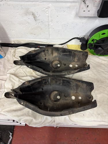 W202 rear suspension plastic - suspension,