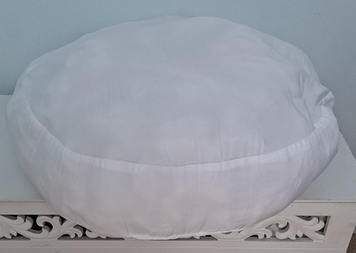 Large round floor cushion - large,