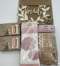 Wedding Decoration Pack  110 Favours Boxes, 7 Pompoms, Cake Pillars, Signs   K12