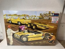 AMT Piranha Drag Race Team &
