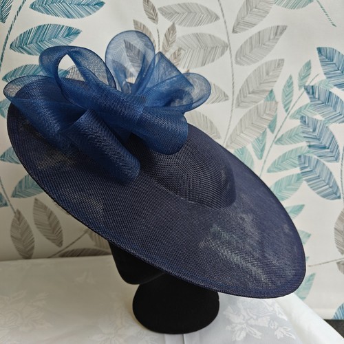Navy blue flower wide brim - blue,