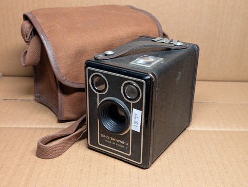 Kodak six brownie - six-20, model