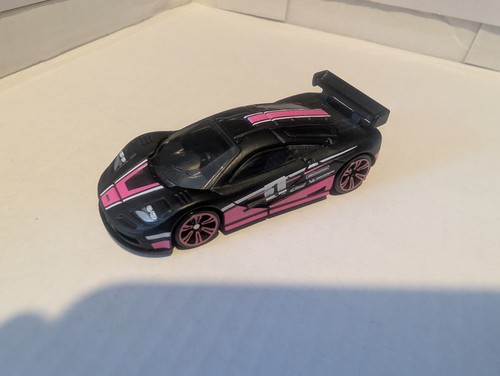 Hot wheels mclaren gtr 64 - f1,