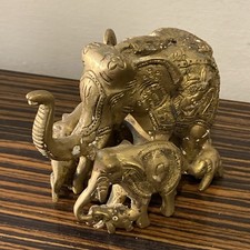 Vintage heavy Brass Mother & 6 Baby Calf’s Elephants Indian craftsmanship Rare 