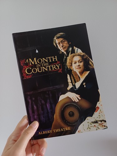 Month the country - month,