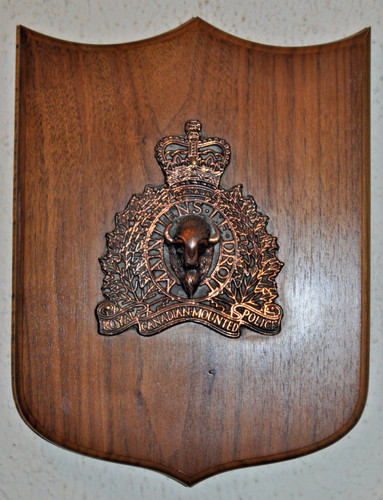 Royal canadian mounted police - royal,