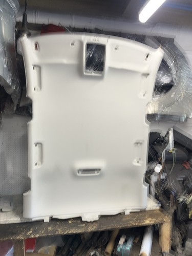 Audi 2011 door - roof, head
