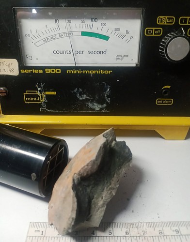 Geiger counter check - geiger, source
