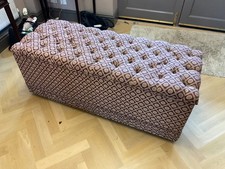 ottoman padded - buttoned storage box on casters