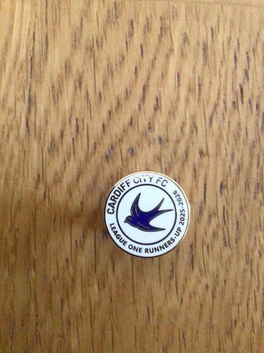 Cardiff city round bluebird - round,
