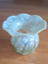 Circa 1900, John Walsh Walsh  Art Nouveau  Glass  Vase.115mm .Vaseline/uranium ?