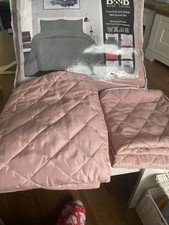 Brand new bedspread - new, with