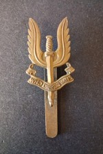 War LAPEL BADGE -WHO DARES WINS