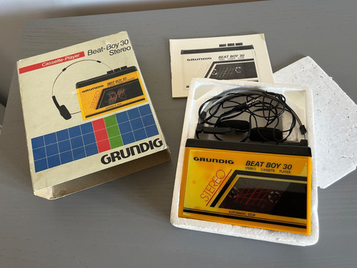 Vintage grundig beat boy - beat,