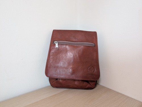 Royal cuir mahogany leather - mahogany,