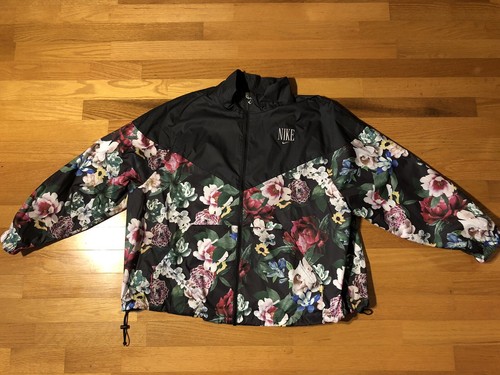 New nike sportswear black - new,