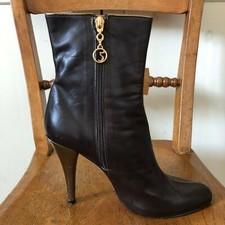 Ankle high stiletto Strutt