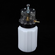 Plastic Milker Oil Pot Can For