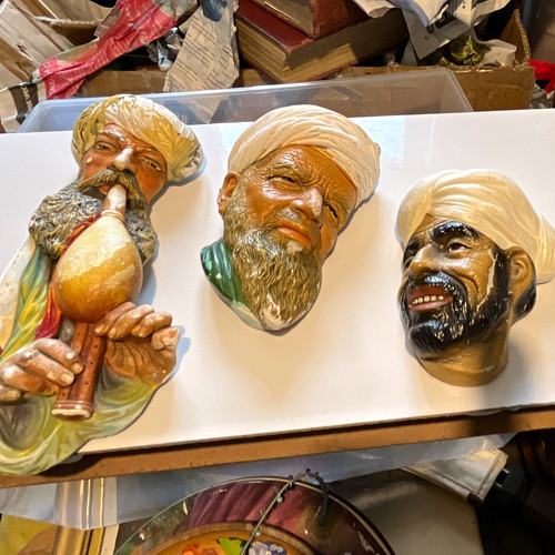 Three bosson chalkware - three,