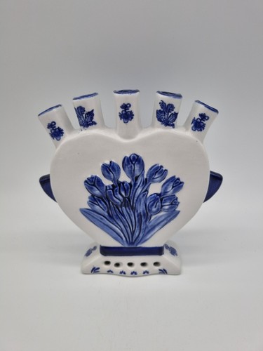 Delftware style blue white - a,