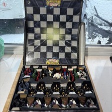 MARVEL HEROES CHESS SET : Rare