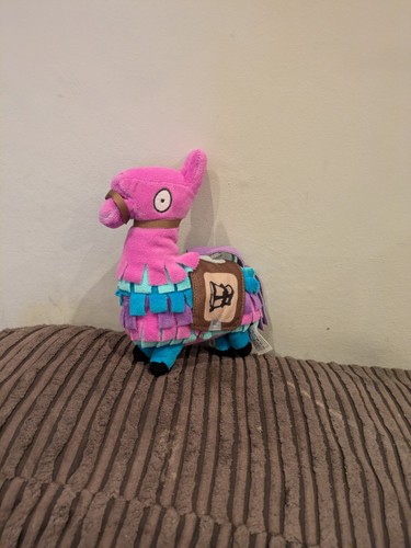 Jazwares fortnite llama loot - fortnite,
