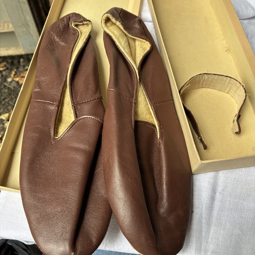 Vintage tan leather travelling - vintage,