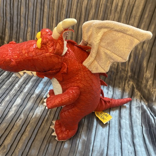 Room the broom red dragon - the,