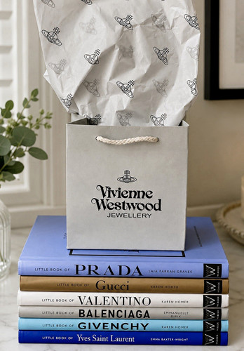 Vivienne westwood grey paper - vivienne,