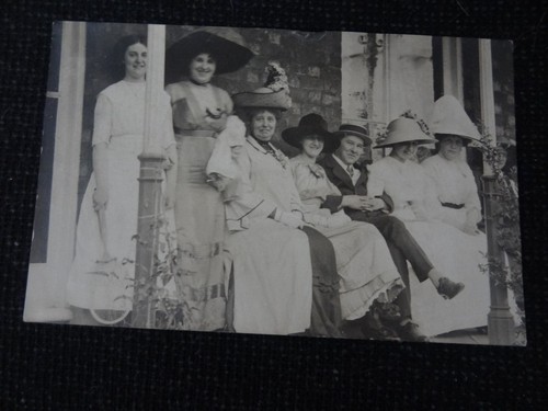 Social history postcard ladies - history,
