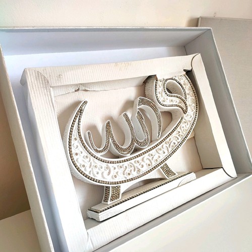 Elegant islamic table - decor, in