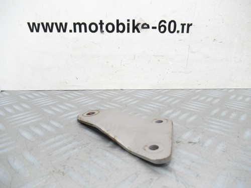 Suzuki 500 front - front, right