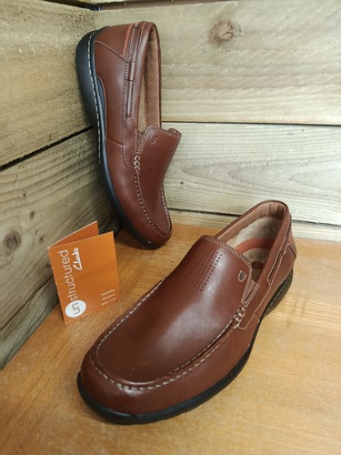 New unworn clarks - new,