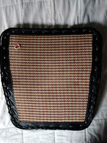 Black vinyl edged back - edged,
