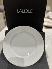 New LALIQUE LIMOGES All White Wheat On Rim Gold Trim DAMASSE 10.5" Dinner Plate