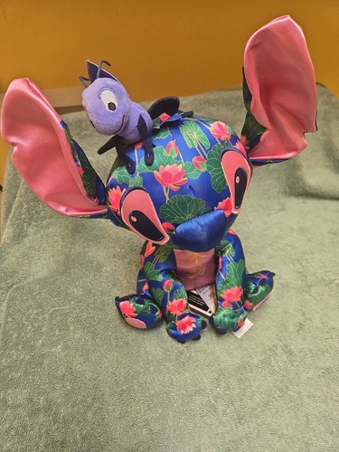 Nwt disney store - disney,