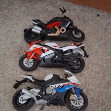 Maisto 1:18 Scale Motorbikes