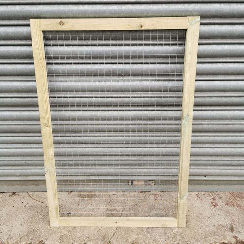 Single aviary panel run - aviary,