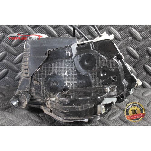 690300d320 front right door - front,