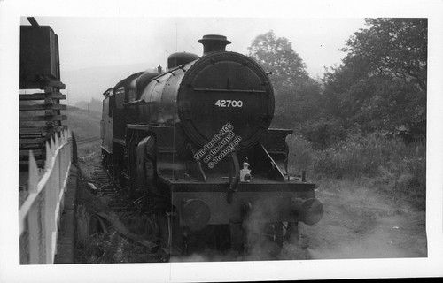 1968 oxenhope train station - oxenhope,