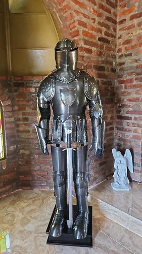 Medieval armor gothic - medieval,